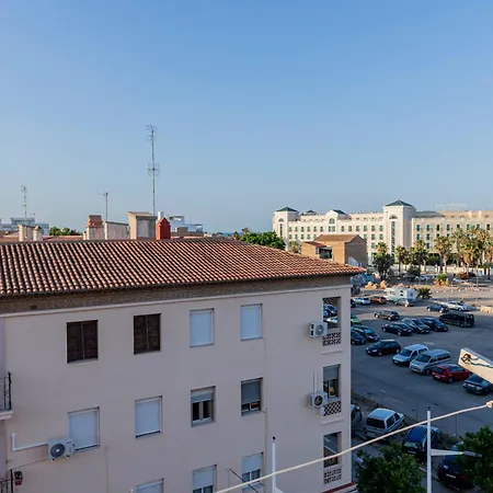 Lägenhet En El Cabanyal Enfrente De La Marina Real Valencia