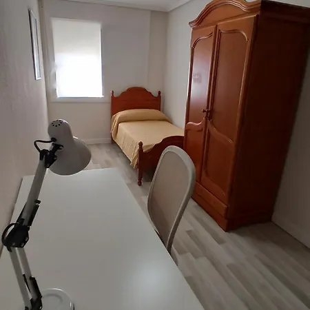 En El Cabanyal Enfrente De La Marina Real Apartment Valencia
